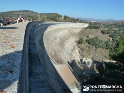 Ruta senderista por el embalse de Puentes Viejas;excursiones por la pedriza;guias de senderismo  